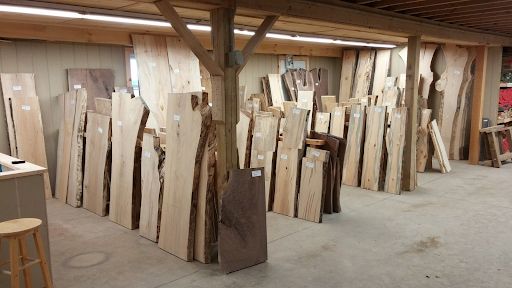 Why Live Edge Wood Slabs Are Perfect for Custom Furniture Projects